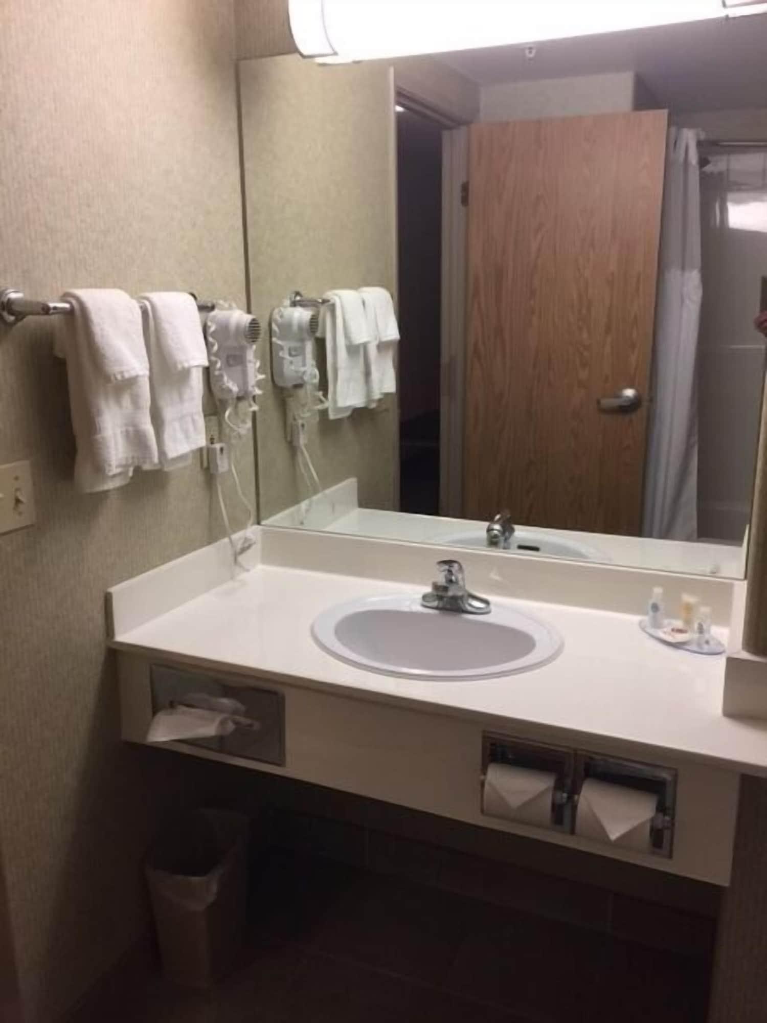 Comfort & Hotel Salmon Arm